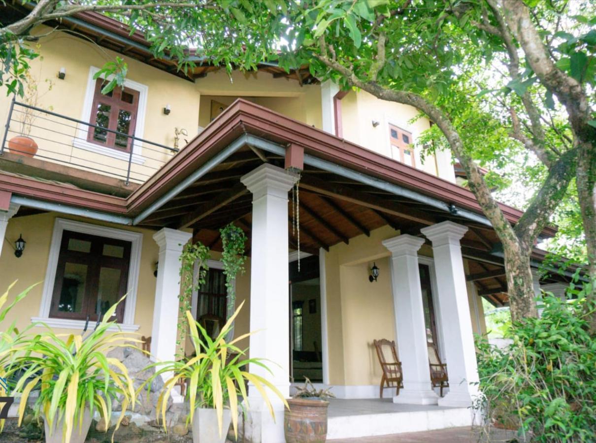 Airport Villa D 87 Katunayaka Extérieur photo