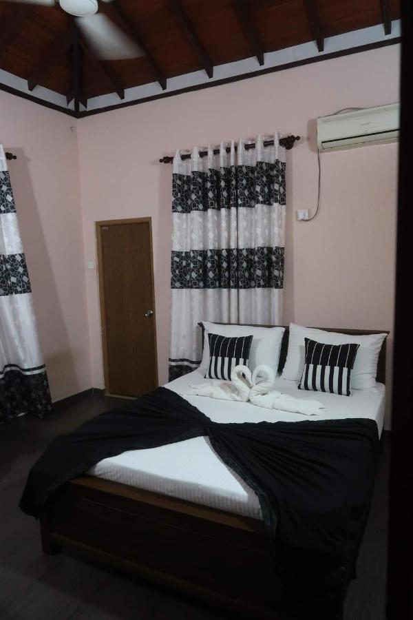 Airport Villa D 87 Katunayaka Extérieur photo